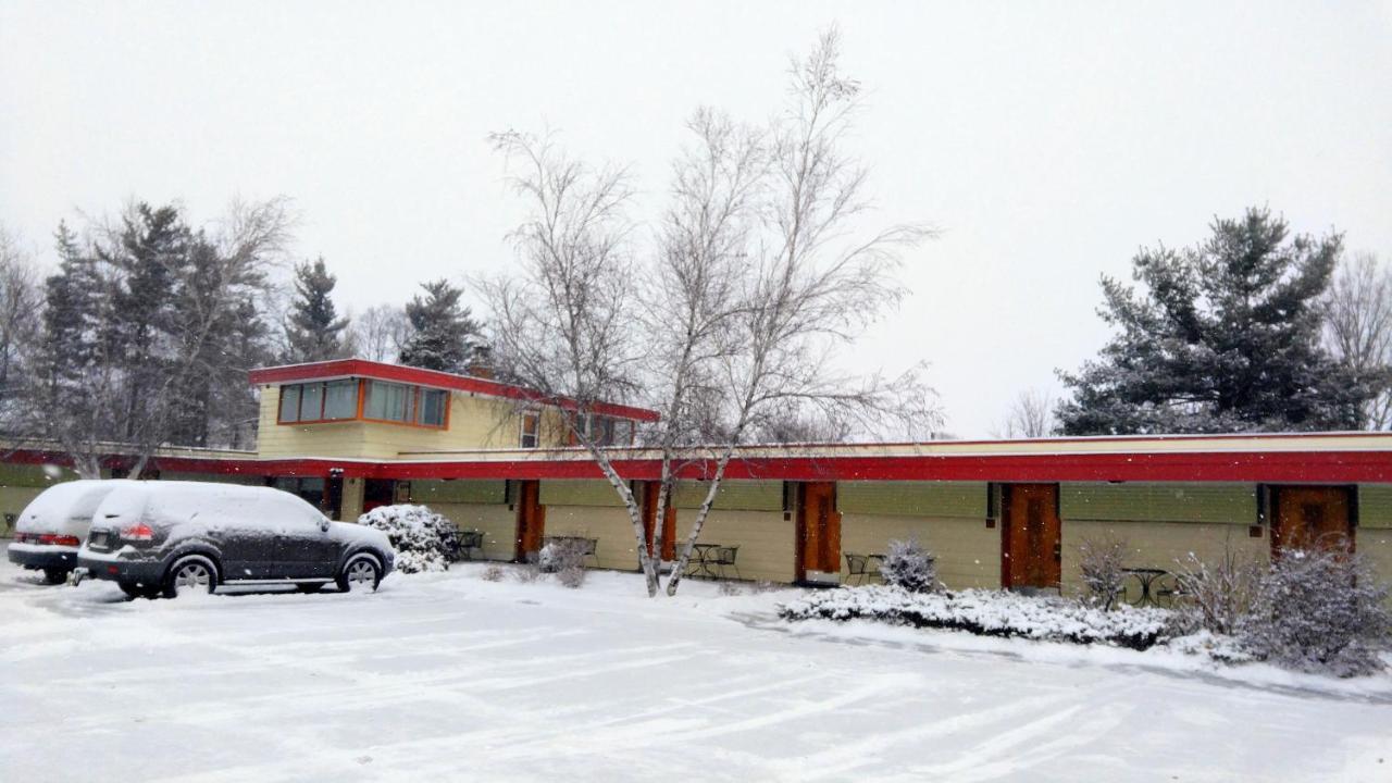 The Usonian Inn Llc Spring Green Exteriér fotografie