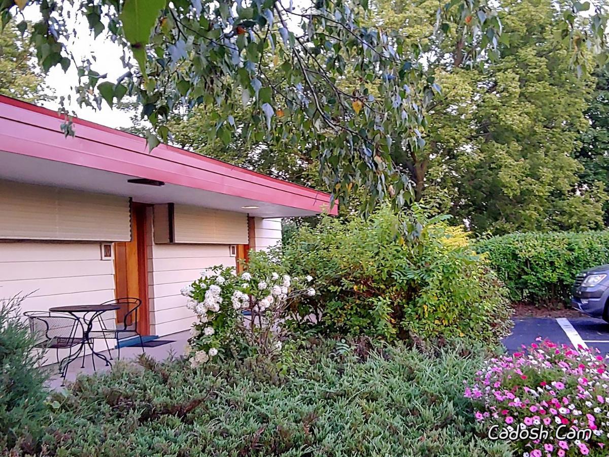 The Usonian Inn Llc Spring Green Exteriér fotografie