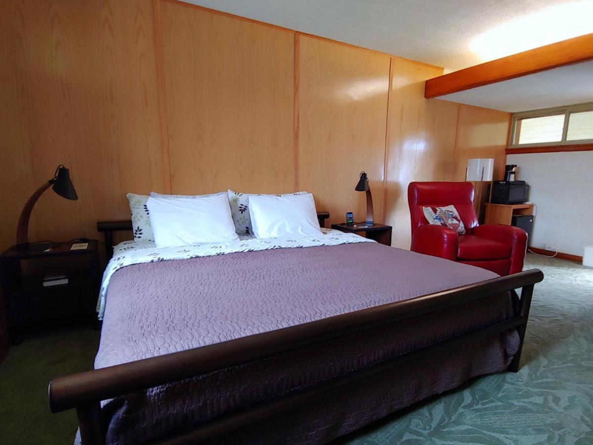 The Usonian Inn Llc Spring Green Exteriér fotografie